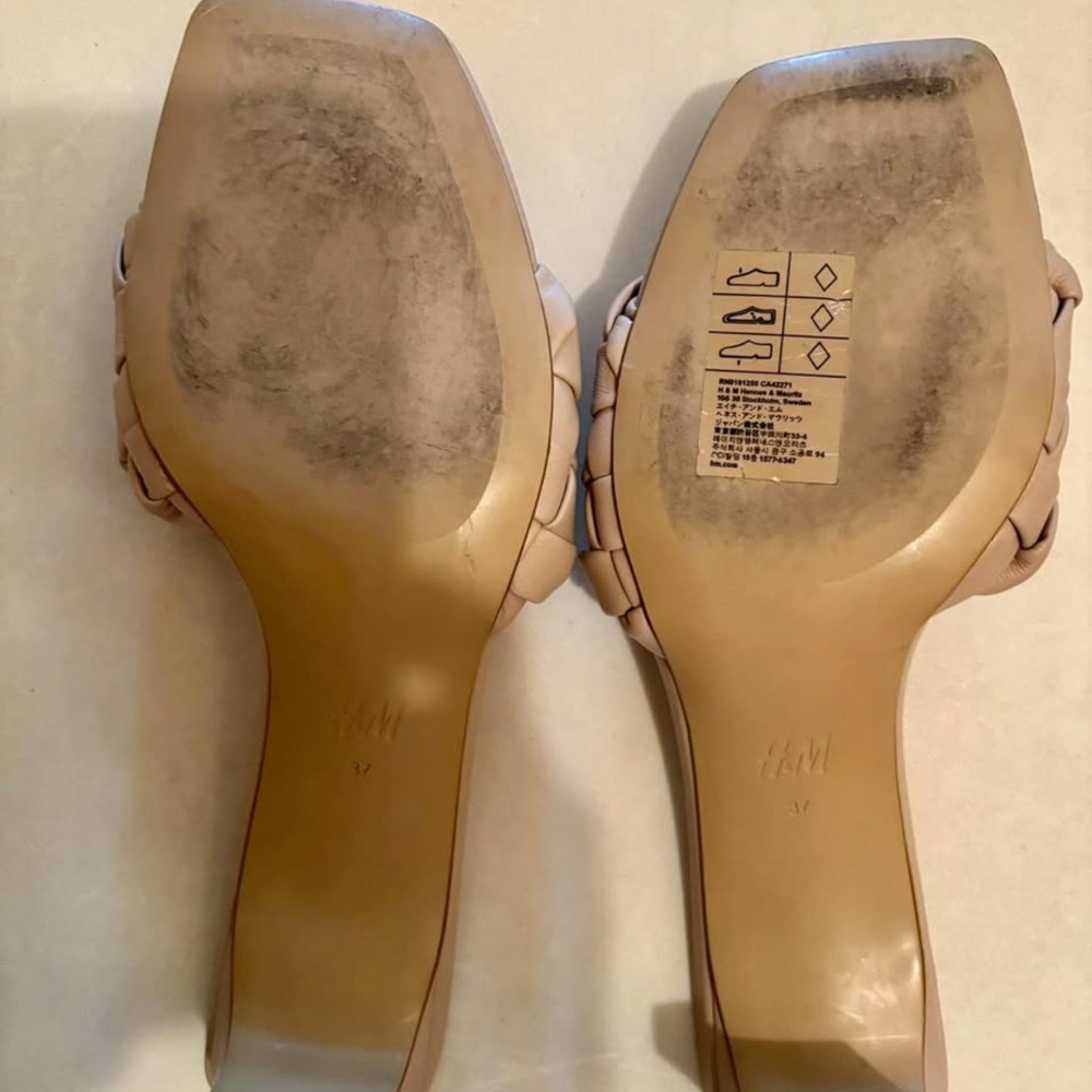 H&M Sandals - Picture 2 of 2